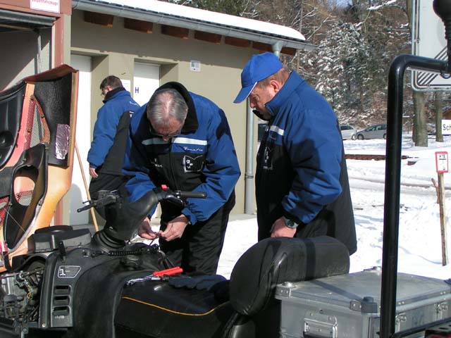 HVV beim pr�parieren der Loipe