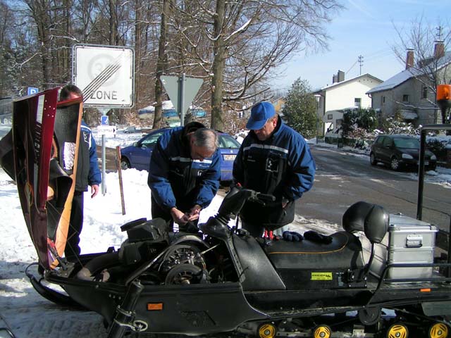 HVV beim pr�parieren der Loipe